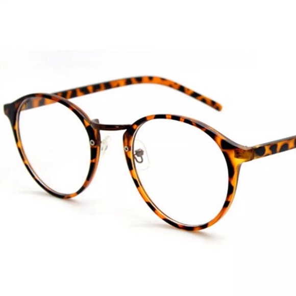 Urban Outfitters Accessories - Nerd Transparent Glasses